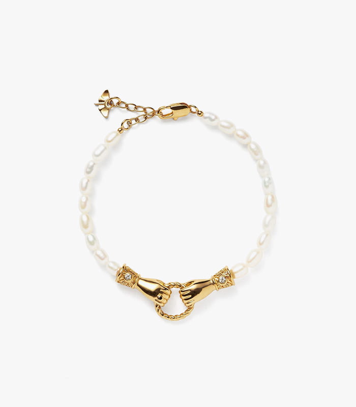 harris-reed-in-good-hands-pearl-bracelet.jpeg Harris Reed In Good Hands Pearl Bracelet - Image 1